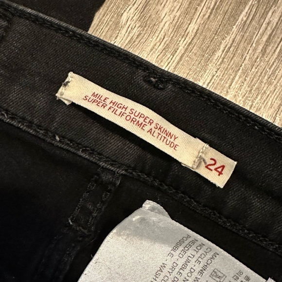 Levi’s Mile High Super Skinny Black Jeans - Picture 4 of 6